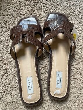 Steven Steve Madden Brown Sandals Size 9.5